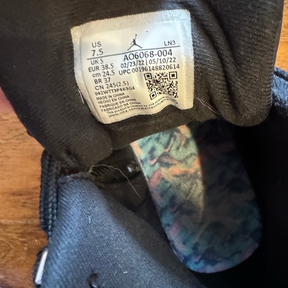 Black and Blue Two3’s - Picture 3 of 3